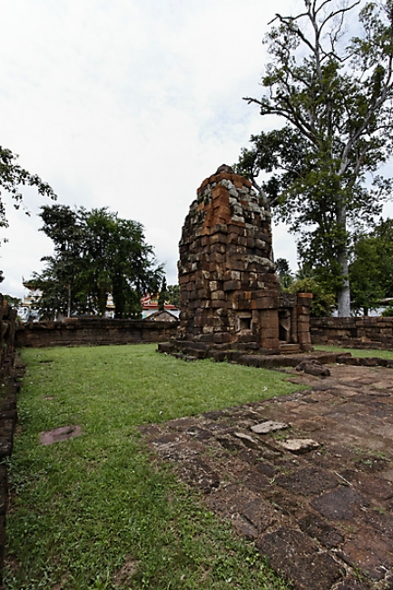 Prasat Sa Kamphaeng Noi-034